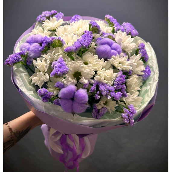 Арт. 0705. Кустовая хризантема "Бакарди" 5шт, статица , хлопок , современное комбинированное оформление